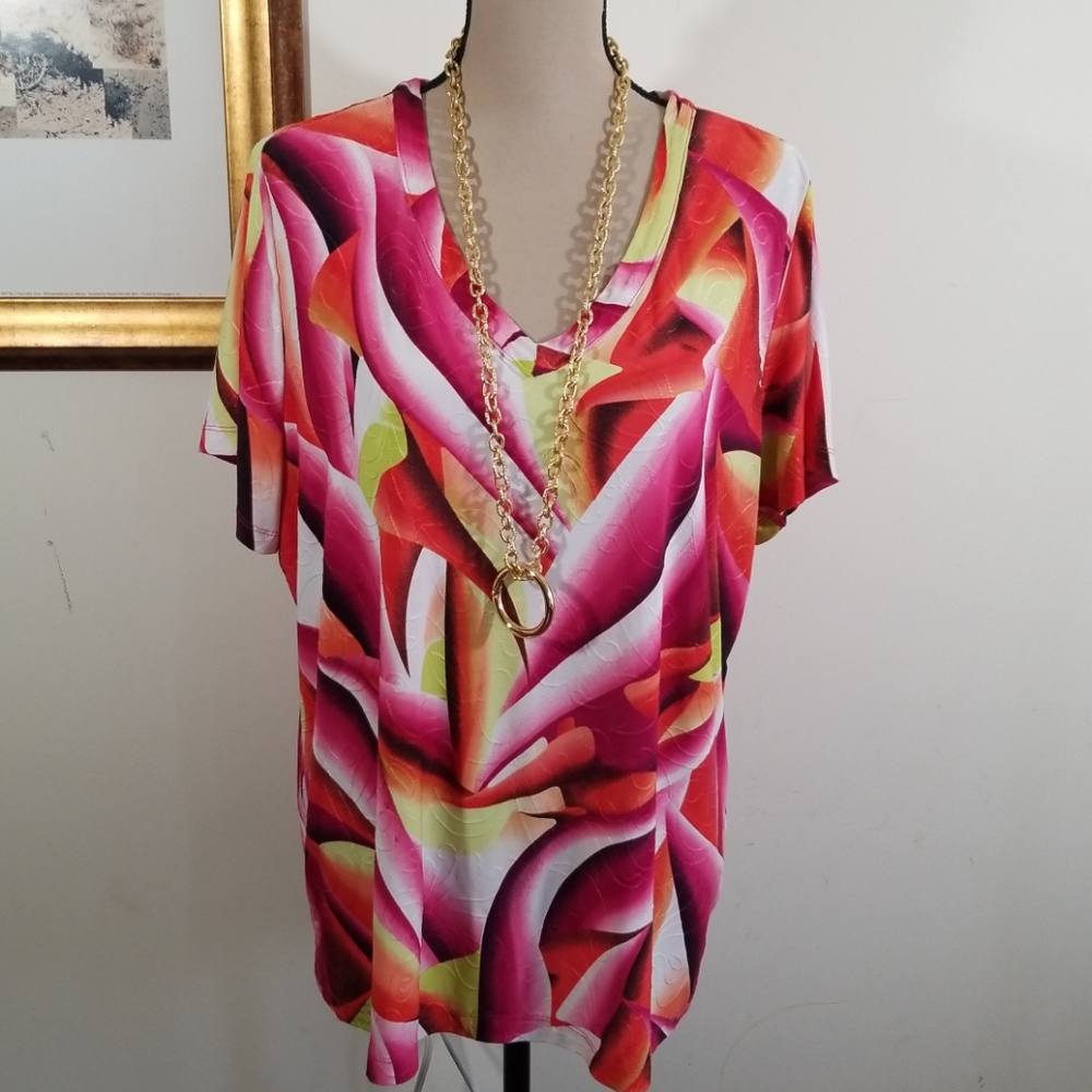 JM multicolored Pattern V neck top, size 1X